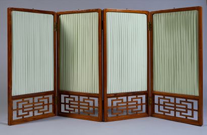 null Small screen with four leaves in rosewood called "à la chinoise"; with openwork...