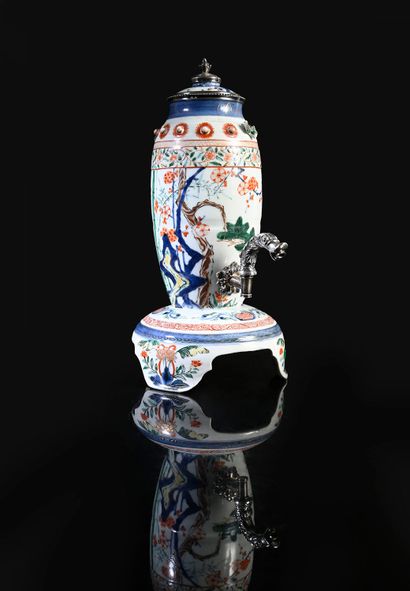 Perfume fountain Japanese porcelain, late...