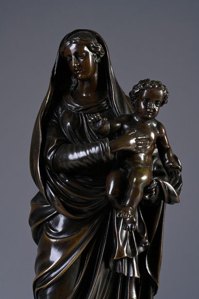 D'après François Girardon (1628-1715) Vierge à l'enfant.
Bronze patiné.
France XVIIIe...