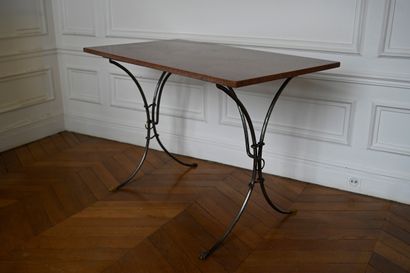 null Rectangular table in brushed steel, X-shaped base maintained by a spacer and...