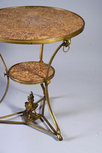 null Gilt bronze and chased pedestal table with two trays in Spanish brocatelle marble,...