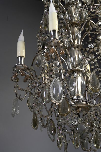 null Chandelier said "with laces" with six arms of light moved out of silver plated...