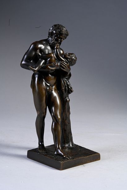 École Française du début du XVIIIème siècle Silenus carrying a child Dyonisos
Bronze...