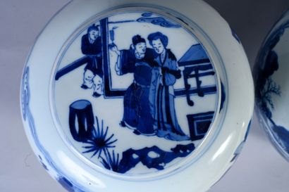 CHINE, Dans le style Kangxi Pot à gingembre en porcelaine
Présentant décor en bleu...