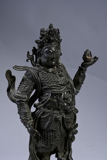 CHINE, XVIIe siècle Bronze sculpture of a warrior called the Guardian King
Dhanada....