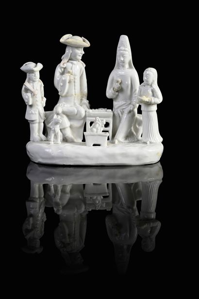 CHINE, Epoque Kangxi, XVIIIe siècle* Large groupe en porcelaine DeHua
Figurant une...