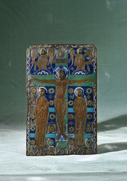 null The Crucifixion
Binding plate in gilded copper and champlevé enamel
Limoges,...