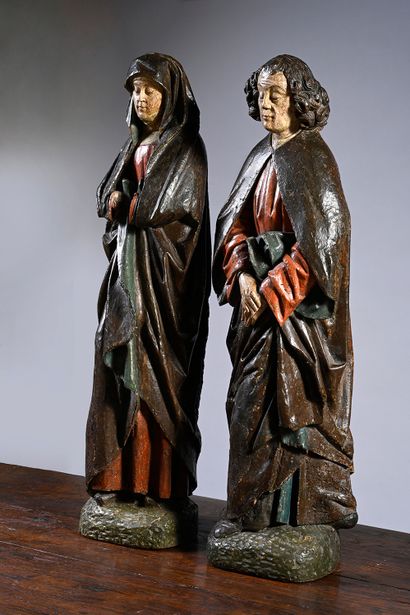 null Vierge et saint Jean de calvaire en chêne sculpté en ronde-bosse et polychromé....