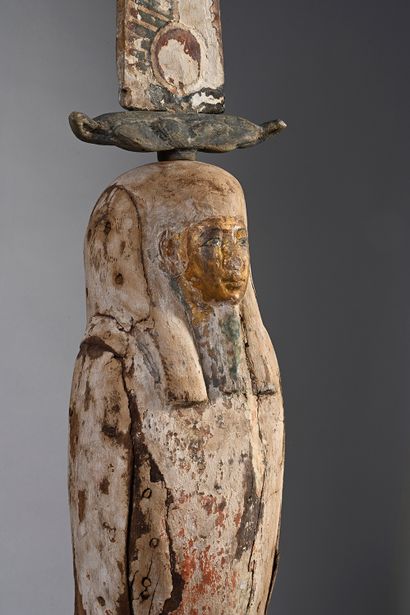 null Large statuette representing Ptah-Sokar-Osiris mummiform, standing on a parallelepiped...