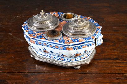 null Oil and vinegar holder in Rouen earthenware from the 18th century, decorated...