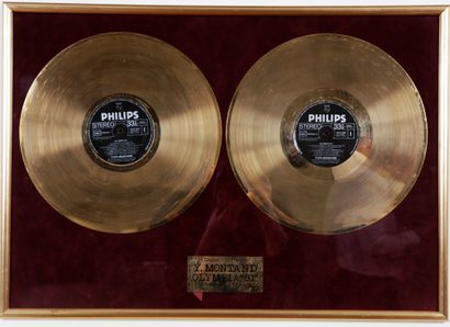 null YVES MONTAND
1 gold record for the double album "Yves Montand -
Olympia 81",...