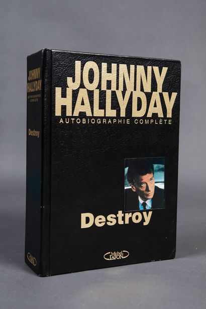 null JOHNNY HALLYDAY
1 livre «Destroy» dédicacé à Gilles par Johnny Hallyday.
Cette...