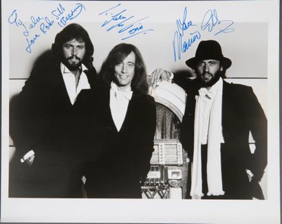 THE BEE GEES
1 photo originale du groupe...