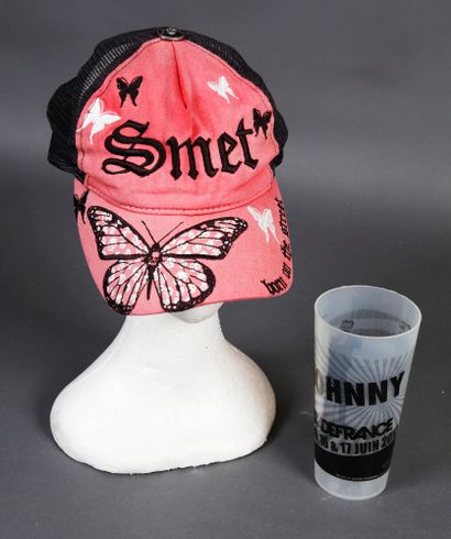 null JOHNNY HALLYDAY
1 embroidered cap SMET, a brand created by Christian Audigier...