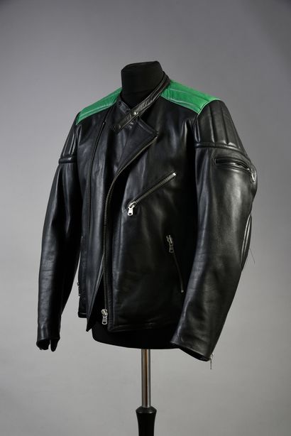 null RENAUD
1 biker jacket, in black leather with green leather shoulder pads, having...