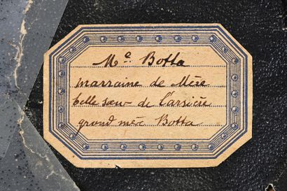 École française d'époque Empire. Portrait miniature ovale de Madame Botta, probablement...