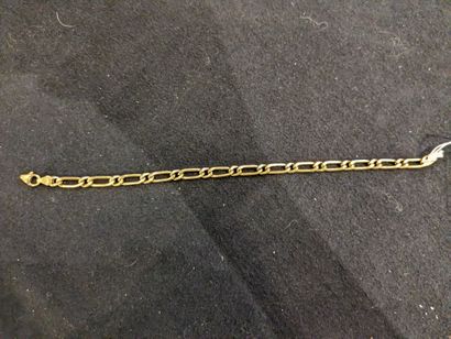 null Bracelet chaîne en or 750e (18K), composé d'une maille cheval, agrémenté d'un...