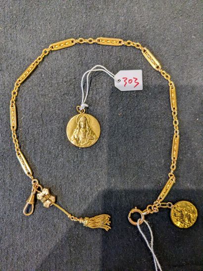 null Médaille religieuse en or 750e (18K), représentant le Sacré- Coeur de Jésus...