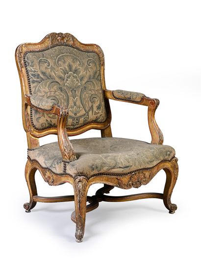 null Large armchair said corner of fire to the queen in carved and gilded beech,...