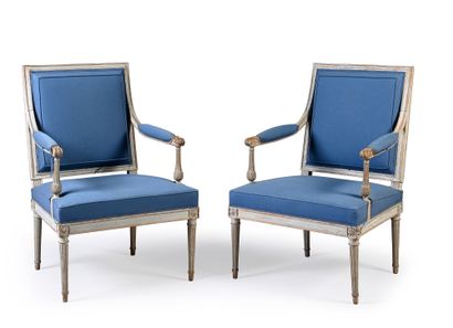 null Suite of three armchairs in suite:
H. 94 cm - W. 64 cm - D. 53,5 cm