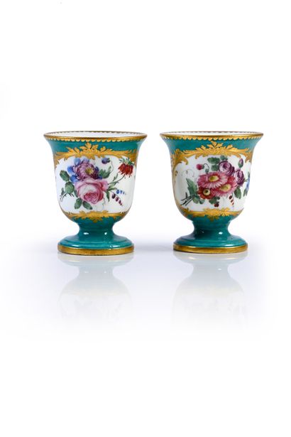 null Rare pair of ice cups with green background from a small service delivered in...