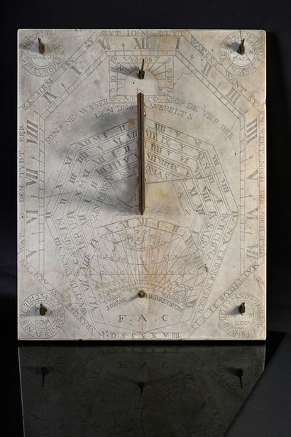 null Flat marble sundial with one large bronze stylus and four small ones, inscriptions,...