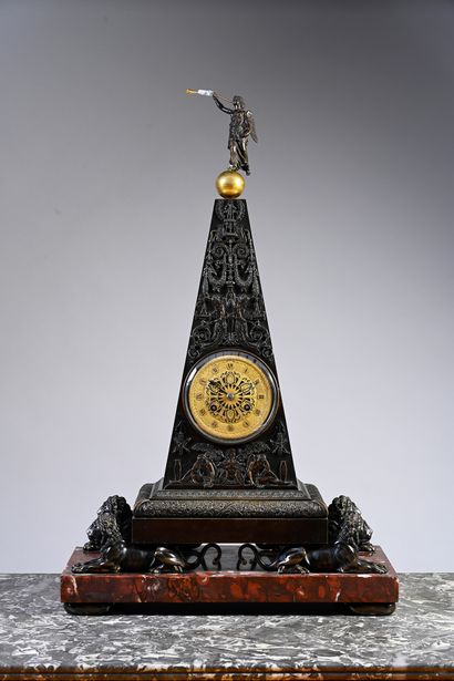 Pyramid clock in patinated and gilded bronze...