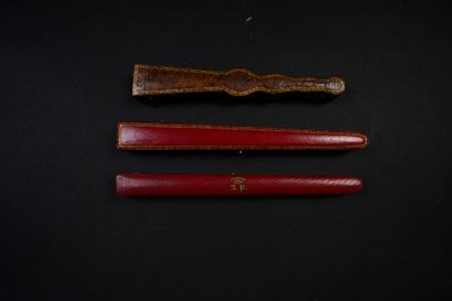 null Set of three fan boxes, covered with leather. 19th century