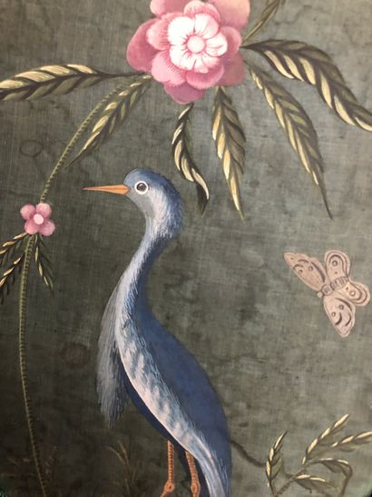 null Oiseaux exotiques, Europe, XIXe siècle
Écran à main en soie peinte sur les deux...