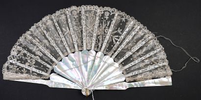 null Lace flowers, Europe, circa 1880 
Folded fan, the leaf in bobbin lace decorated...