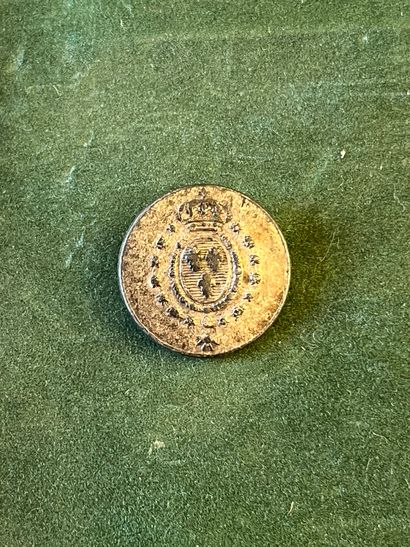 Button of vest of the house of the King ...