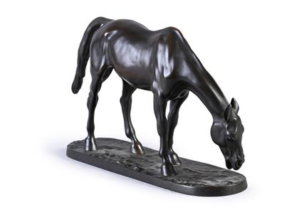 Gaston D'ILLIERS (1876-1932). D'après Cheval la tête basse,
Bronze à patine noire,...
