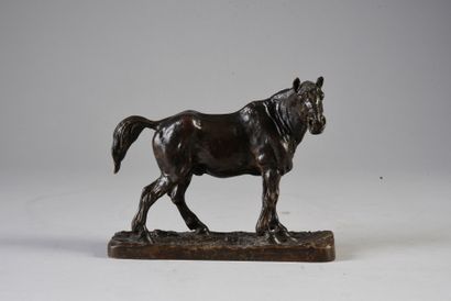 Pierre-jules MENE (1810 - 1879) Plough horse listening.
Rare bronze with brown patina,...