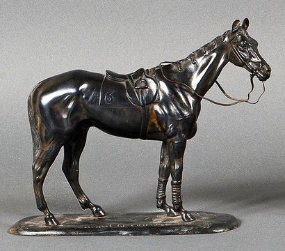 Gaston d'ILLIERS (1876 - 1932) d'après Avant la course. Bronze à patine noire. H.:...