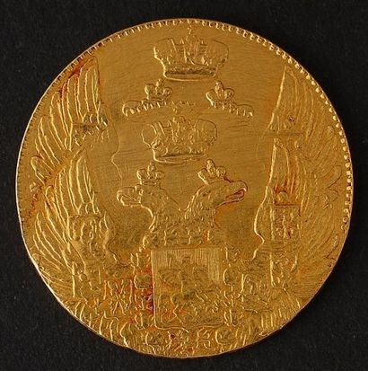 null Pièce de monnaie de 5 roubles, en or, datée 1837. Bon état, usures du temps....