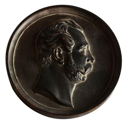 null Alexandre II, empereur de Russie. Médaille commémorative en bronze à patine...