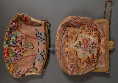 null Deux sacs, fin du XIXe siècle, décors floraux en tapisserie au point soie polychrome;...