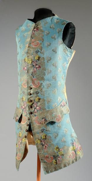 null Devant de veste d'habit, Spitafields, vers 1747- 1748, brocart naturaliste tissé...