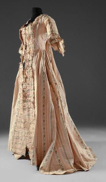 null Manteau de robe à la française, vers 1780, mexicaine soie polychrome à rayures...