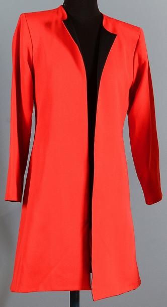 Yves Saint LAURENT RIVE GAUCHE Manteau léger en lainage rouge sans col, bord à bord,...