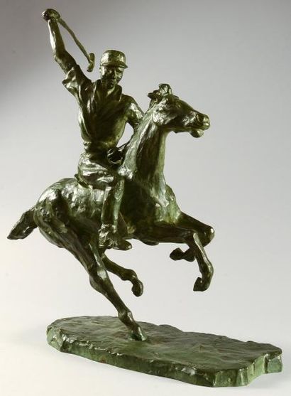null Exceptionnelle sculpture en bronze. «Joueur de Polo». Signée Paul Serste. (1910-2000)....