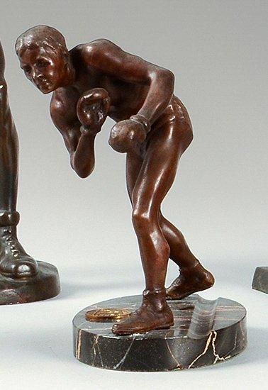 null Sculpture en bronze sur socle marbre. «L?esquive». Circa 1900. Patine bronze....