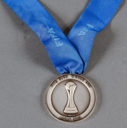 null Médaille de la Fifa pour la Coupe du Monde des clubs 2007 au Japon attribuée...