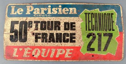 null Plaque officielle de voiture, service technique sur le Tour de France 1969....