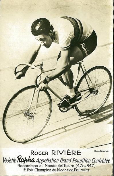 null Lot de 18 cartes postale de coureurs entre 1945 et 1955 avec Rivière, Robic,...