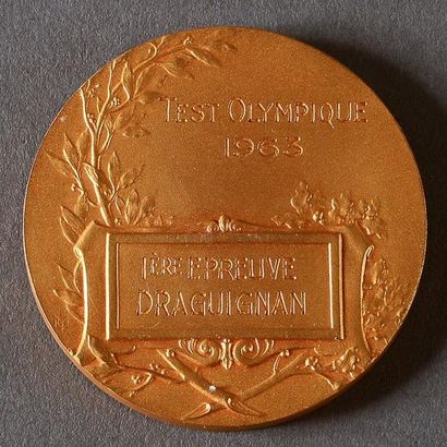 null Médaille du test Olympique 1963 à Draguignan pour la sélection aux Jeux Olympiques...