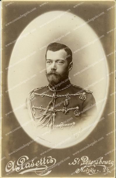 null Nicolas II, empereur de Russie. Portrait photographique de Pasetti à Saint-Pétersbourg,...