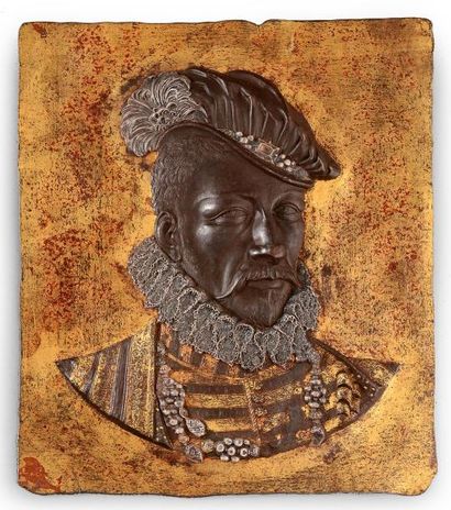 null Portrait de Charles IX. Plaque en fer repoussé et ciselé à rehauts or sur fond...