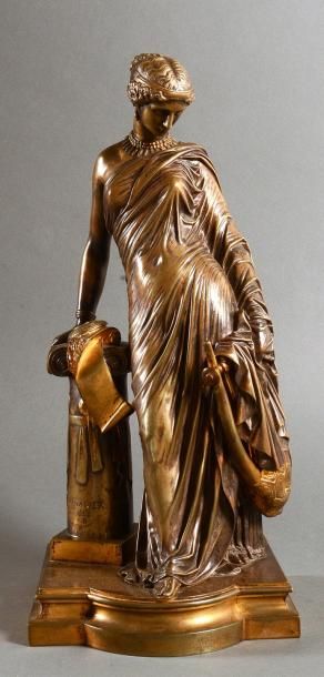 James Pradier (1790 - 1852) Sapho à la colonne. Bronze à patine dorée et argentée...