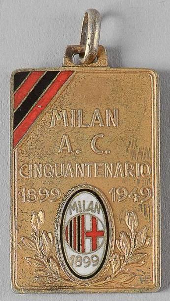 null Médaille du cinquantenaire du Milan A.C. (1899-1949). Métal doré et émail. Dim....